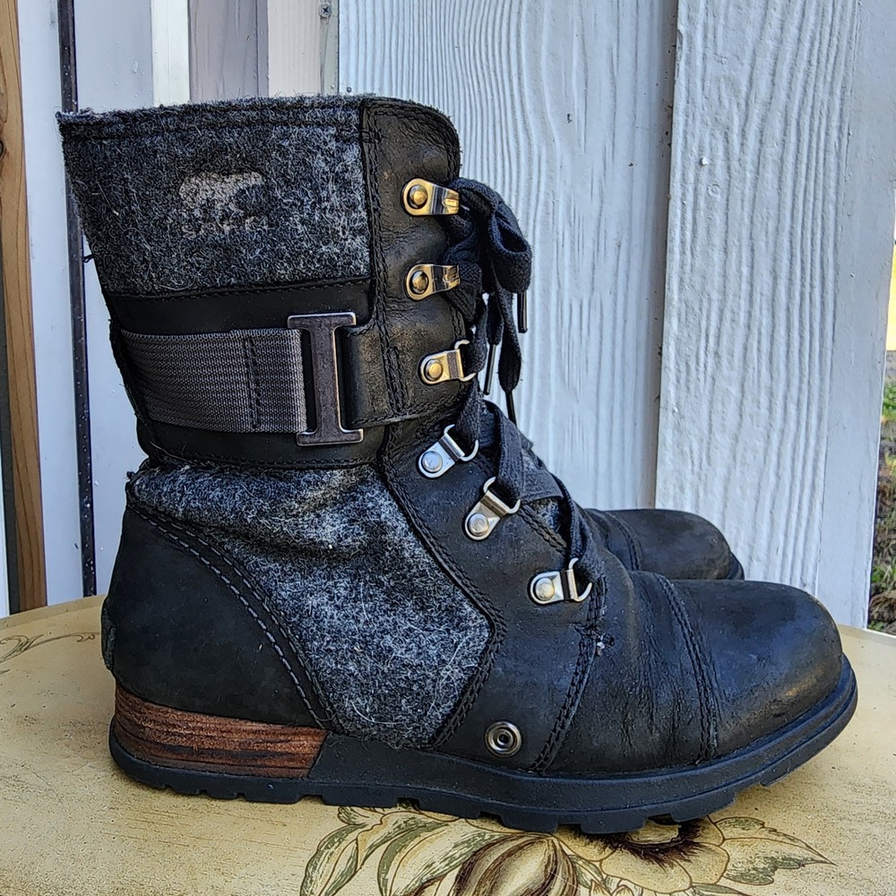 Sorel Sz 7 Black Leather Wool Major Carly Combat Boots Moto Biker Lace Up Flat